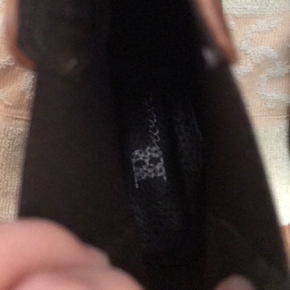 Boots - Picture 4 of 4